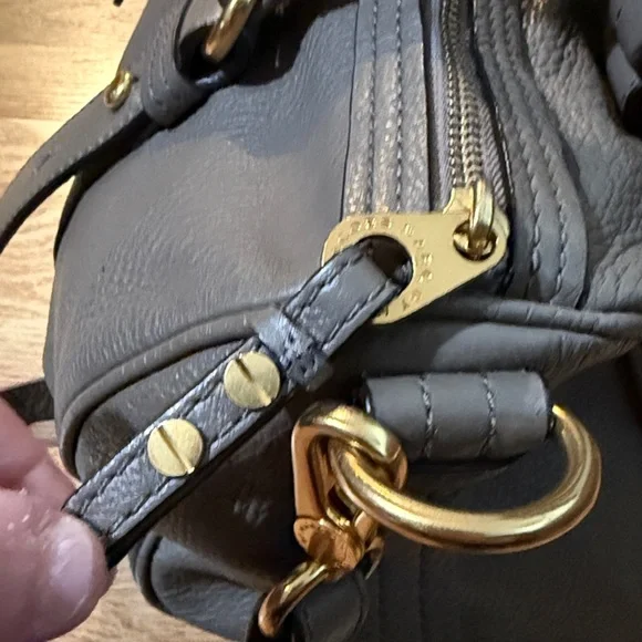 Marc by Marc Jacobs Elegant Gray Leather Bag - Picture 4 of 7